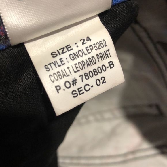 How’s jeans cobalt leopard print jeans - Picture 10 of 10